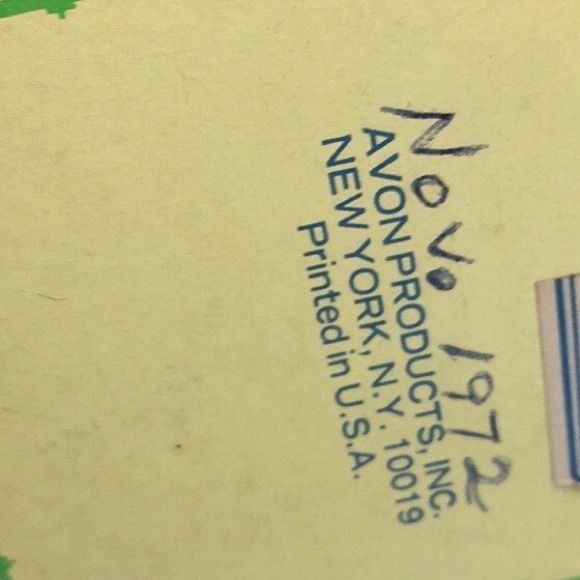 Vintage 70s Avon Victorian Manor Perfume Bottle - Picture 9 of 10